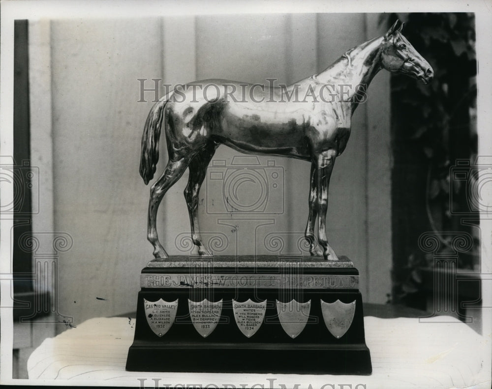 1936 Press Photo James Wood Colt Jr Memorial Trophy for polo in Santa Barbara CA- Historic Images