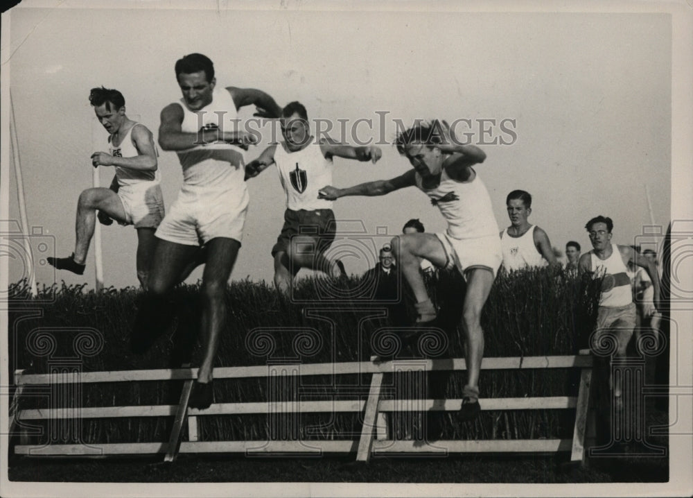 1933 Press Photo Steeplechase race at Grunewald racecourse - net02903- Historic Images