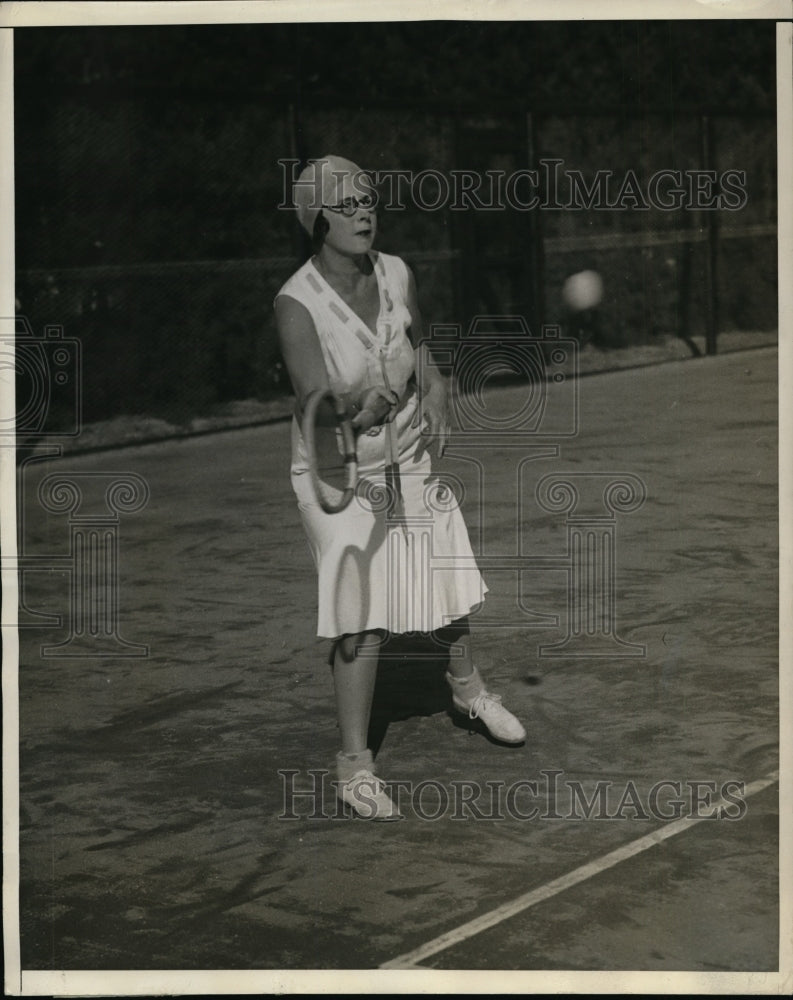 1930 Press Photo Mrs Harold K Taylor at tennis at Palm Beach Florida - net03718- Historic Images