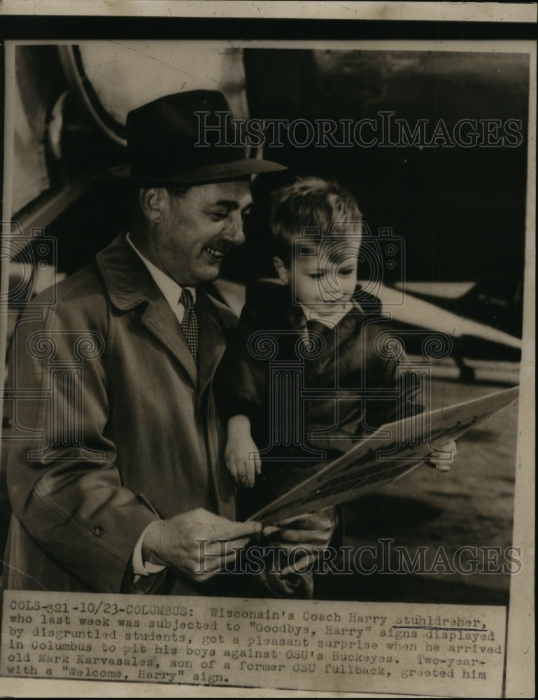 1948 Press Photo Wisconsin coach Harry Stuhldreher with son in Columbus- Historic Images