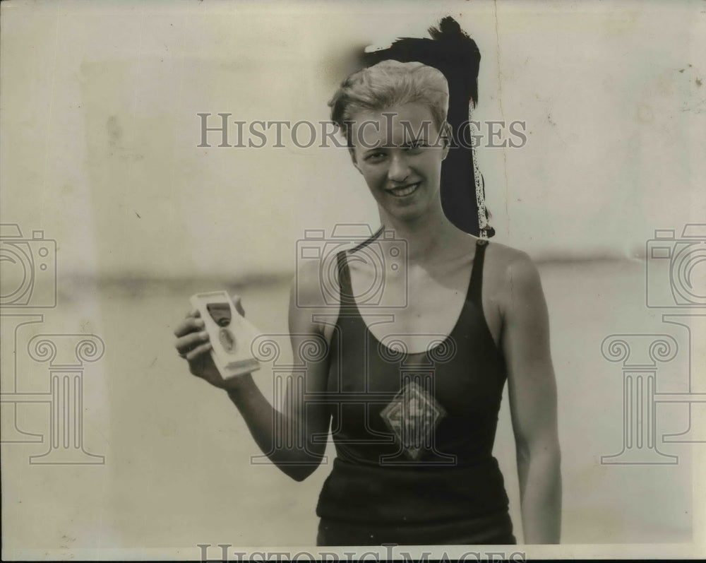 1932 Press Photo Winner of 200 yard breast stroke Margaret Hoffman - net04637- Historic Images