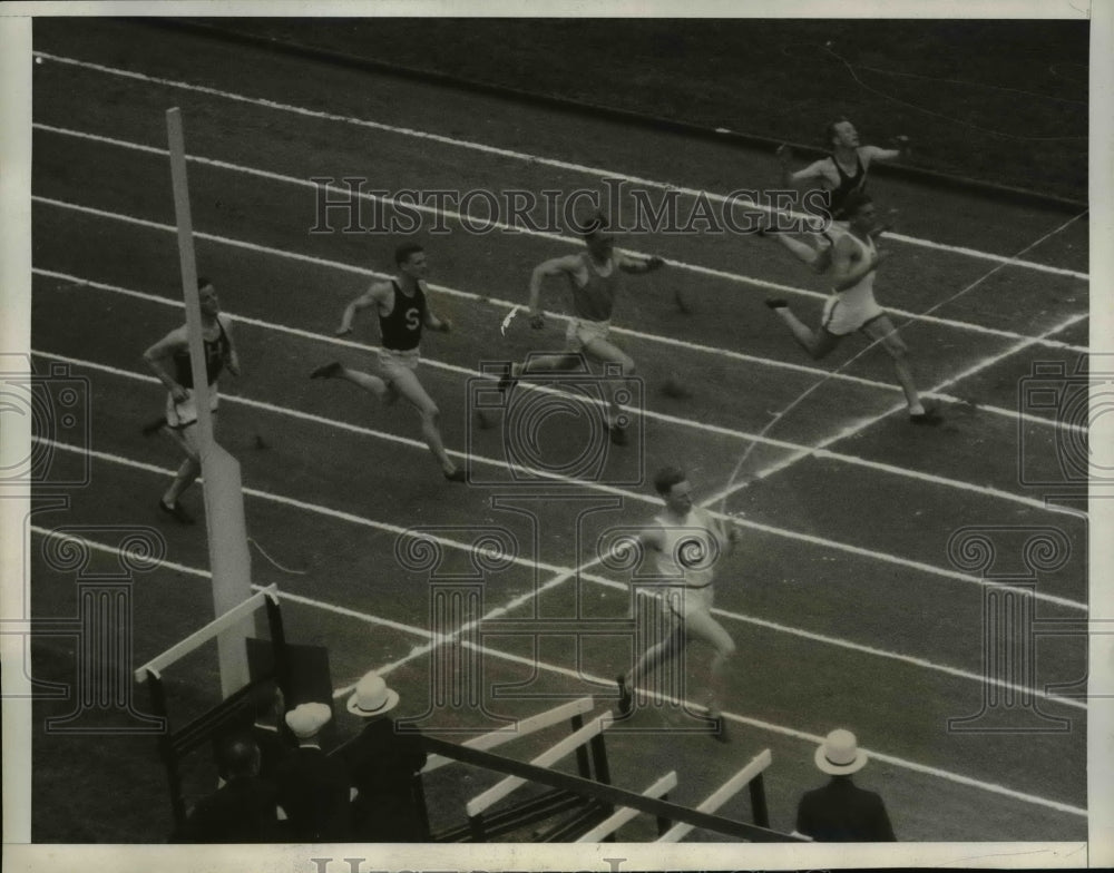 1932 Press Photo Cornell&#39;s DIck Hardy wins 100m heat at ICAAAA preliminaries- Historic Images