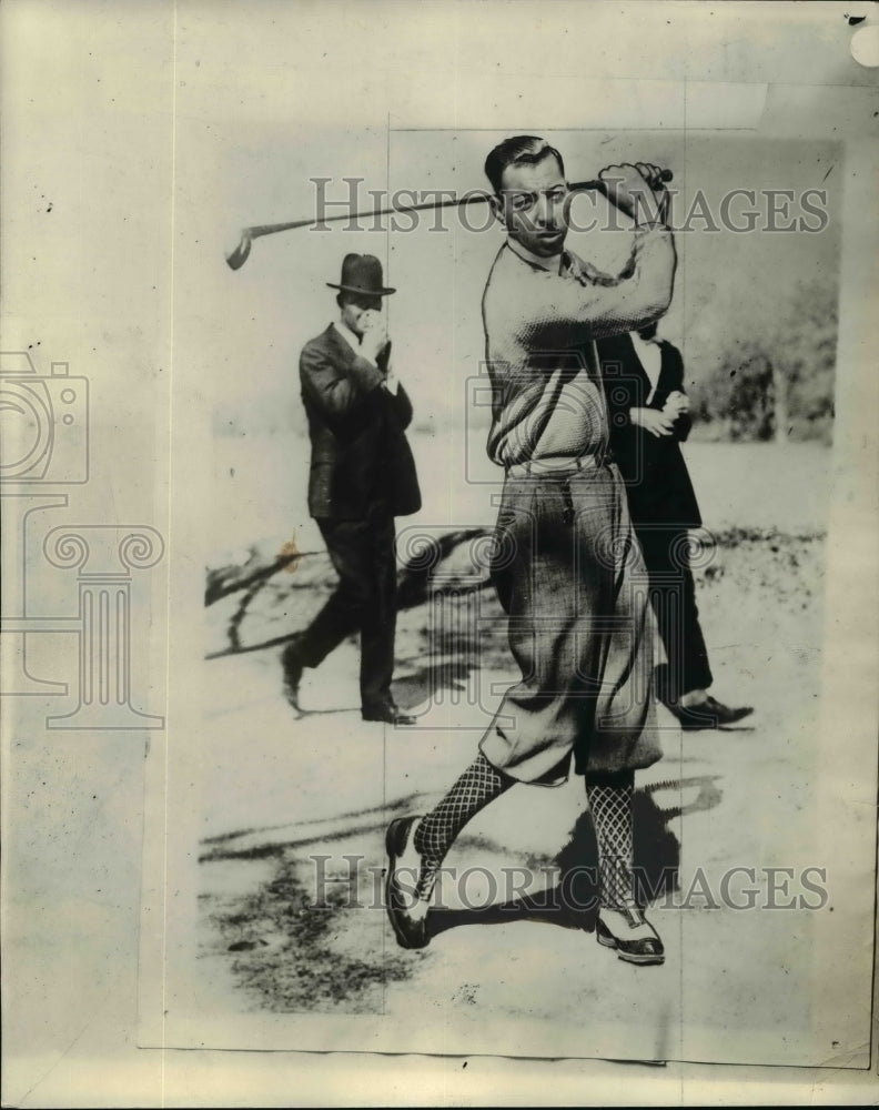 1927 Press Photo Golfer Joe Turnosa takes a shot on the golf course - net05154- Historic Images