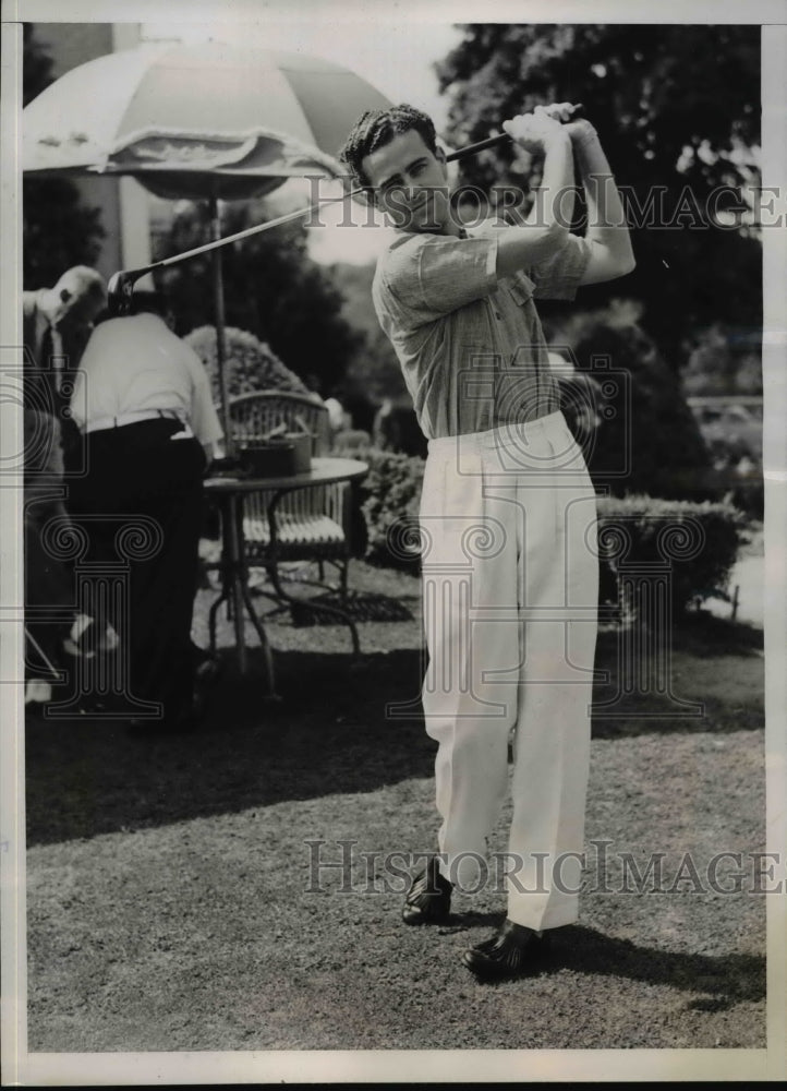 1940 Press Photo Golfer Robert Sweeney at Eastern Amateur Golf Tournament- Historic Images