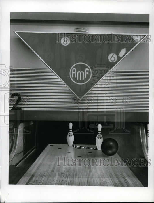 1963 Press Photo 6-8 split demonstrated by pro bowler Dick Weber - net07481- Historic Images