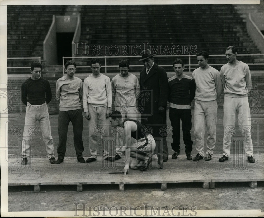 1931 Press Photo Members of Univ. of Pennsylvania track team at Franklin Field- Historic Images