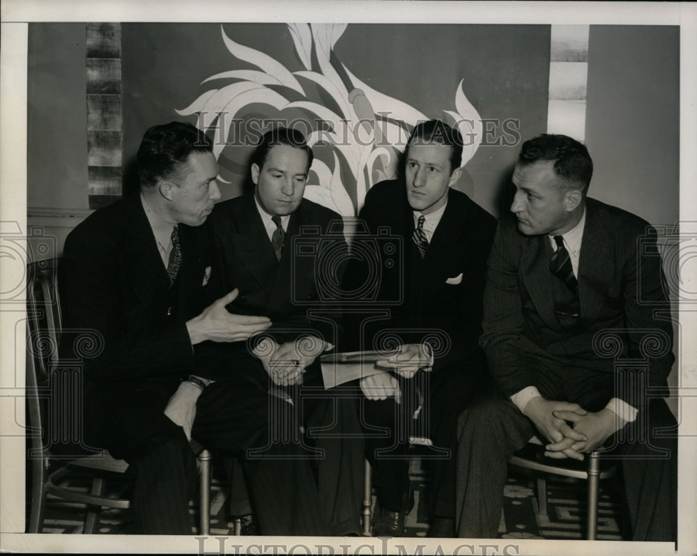 1941 Press Photo National Assn Basketball Coaches MA Collard, Ken Hashagen- Historic Images