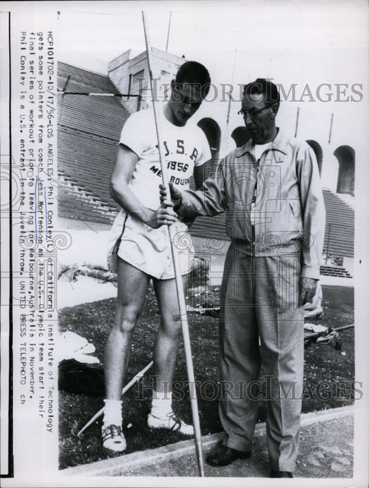 1956 Press Photo Phil Conley CA Institute of Tech, coach Jess Mortenson- Historic Images