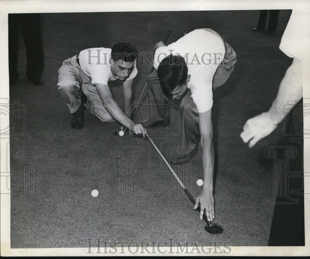 1946 Press Photo International Golf tournament for Blind in Detroit, John Sotnik- Historic Images