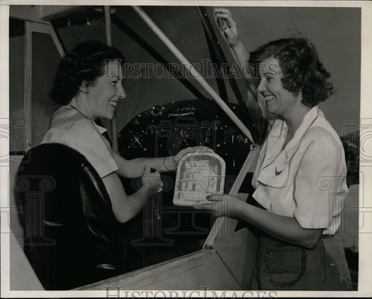 1940 Press Photo Ethel Barry, Mrs Marcella Warner Lower 3rd Air Corps in PA- Historic Images