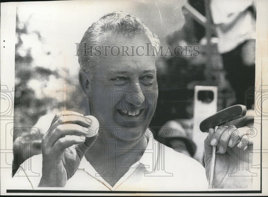 1962 Press Photo John Barnum leads PGA golf championship at Aronimink PA- Historic Images