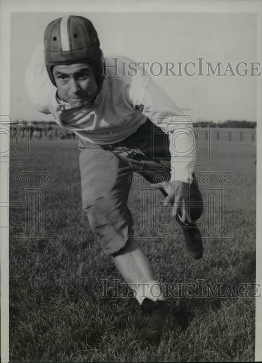1939 Press Photo John A Gubanich Notre Dame right guard at practice - net16356- Historic Images