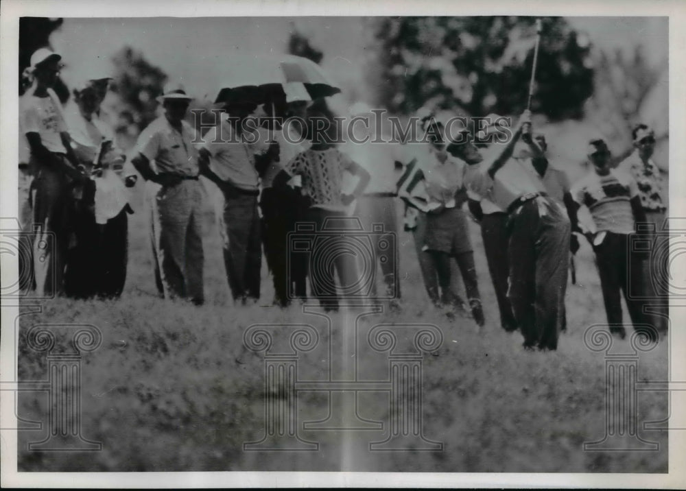 1952 Press Photo Cary Middlecoff at PGA tournament Louisville KY - net16987- Historic Images