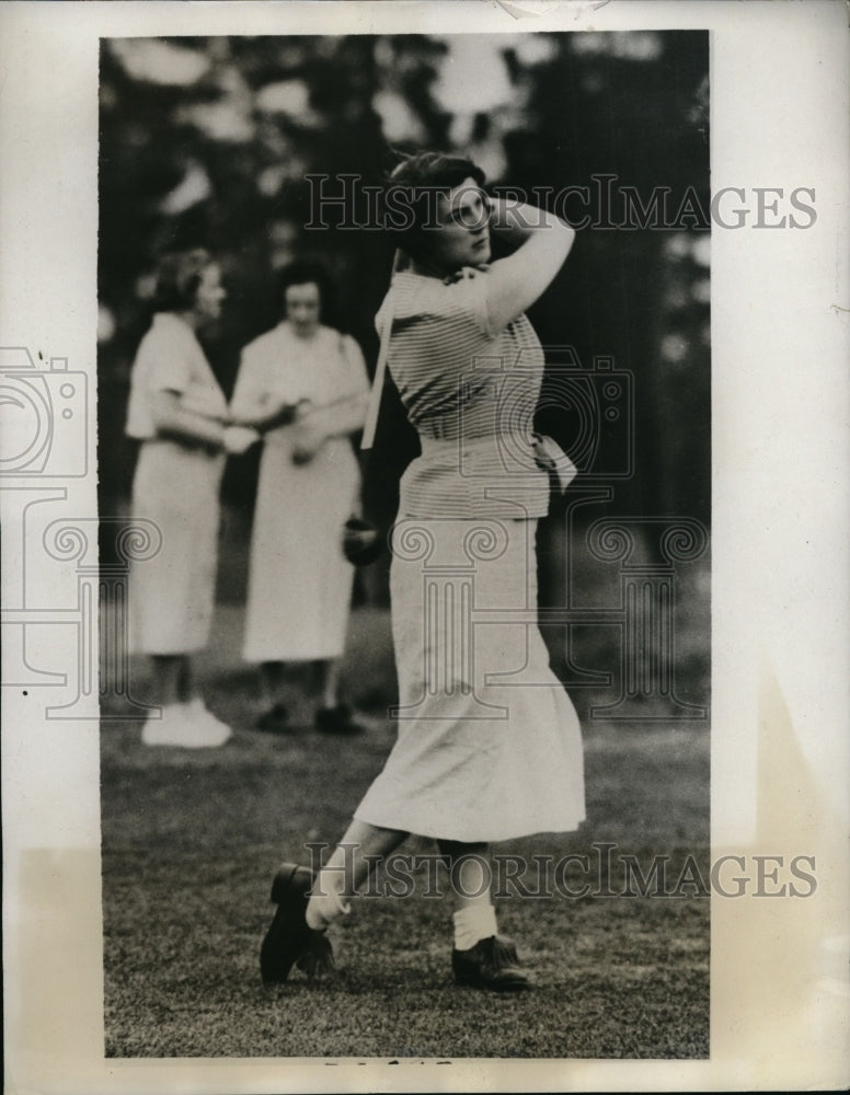 1933 Press Photo Barbara Stoddars at Pinehurst North Carolina golf - net18036- Historic Images