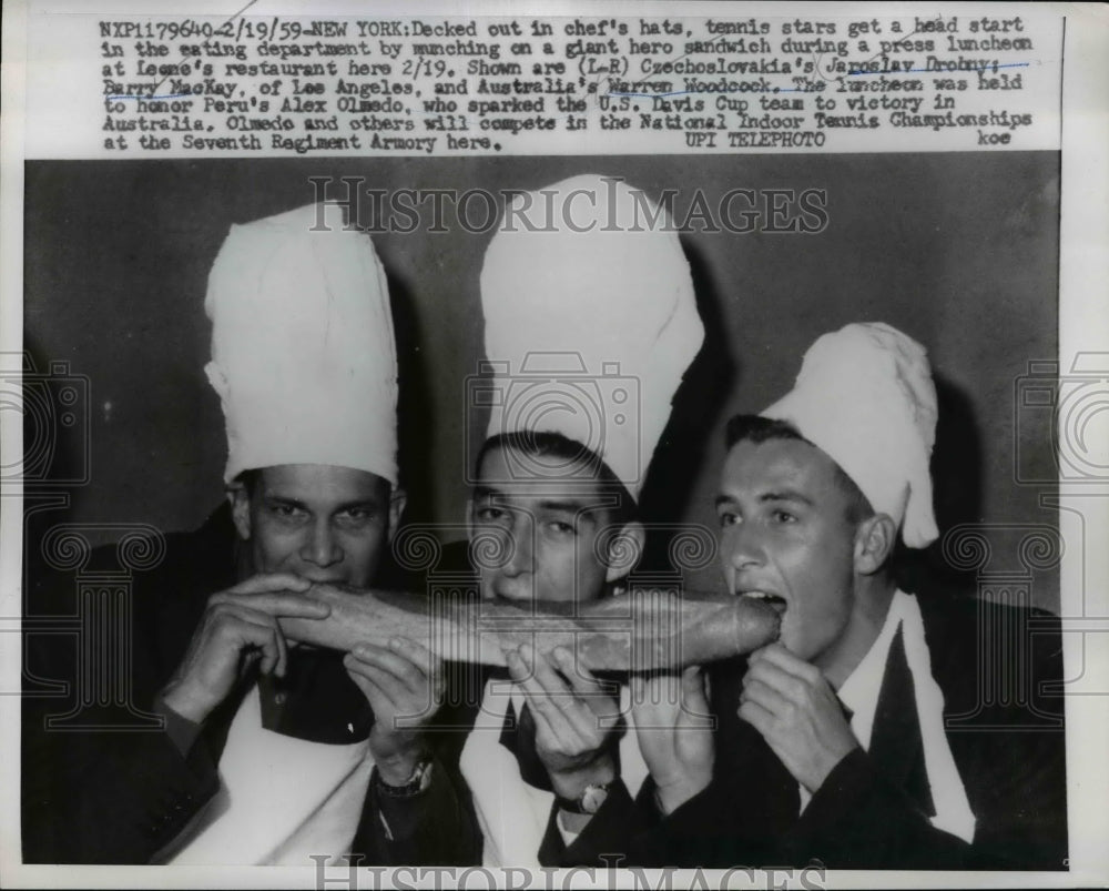 1959 Press Photo Tennis stars Jaroslav Drobny, Barry MacKay, Warren Woodcock- Historic Images