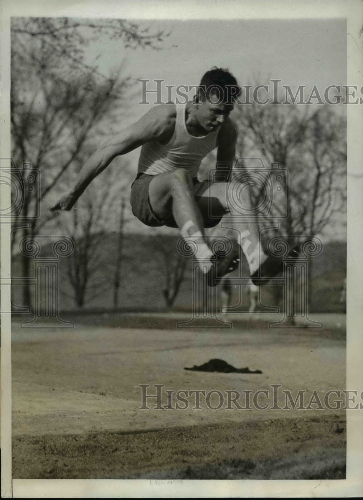 1931 Press Photo Carl E Green broad jumper at US Military Academy - net21287- Historic Images