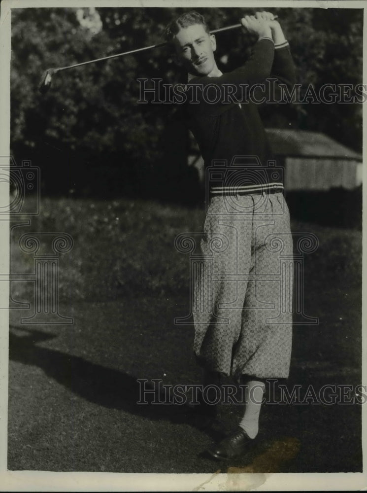 1929 Press Photo Gibson Dunlap at golf qualifing at Pebble Beach course in CA- Historic Images