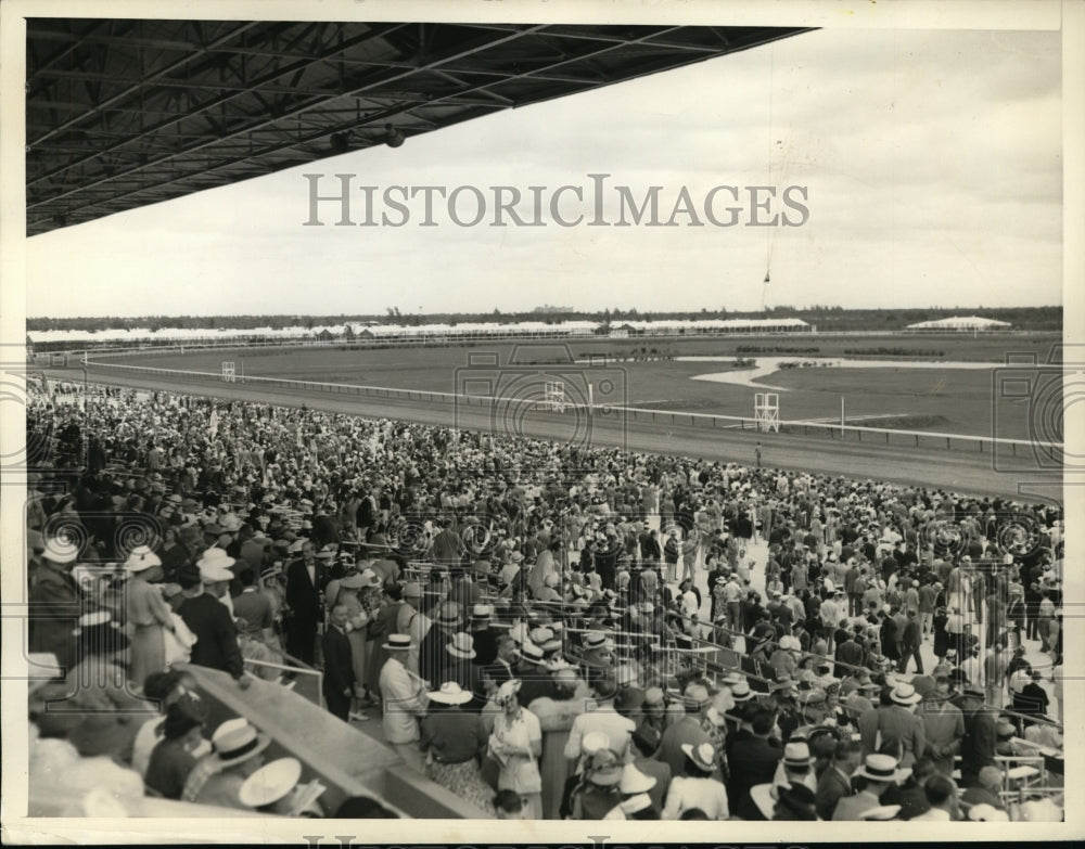 1939 Press Photo Guslstream Park Florida horse race fans for opening day- Historic Images