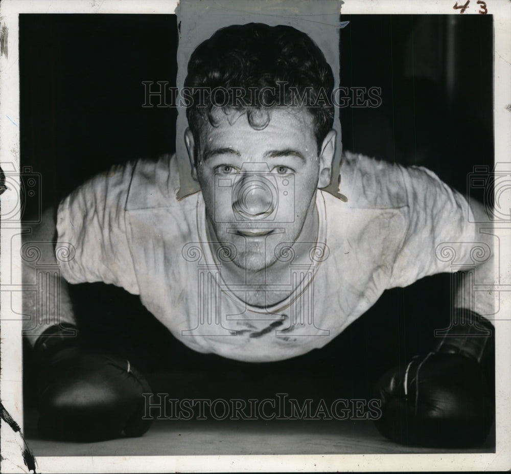 1942 Press Photo Portrait of Bob Pastor - net25266- Historic Images