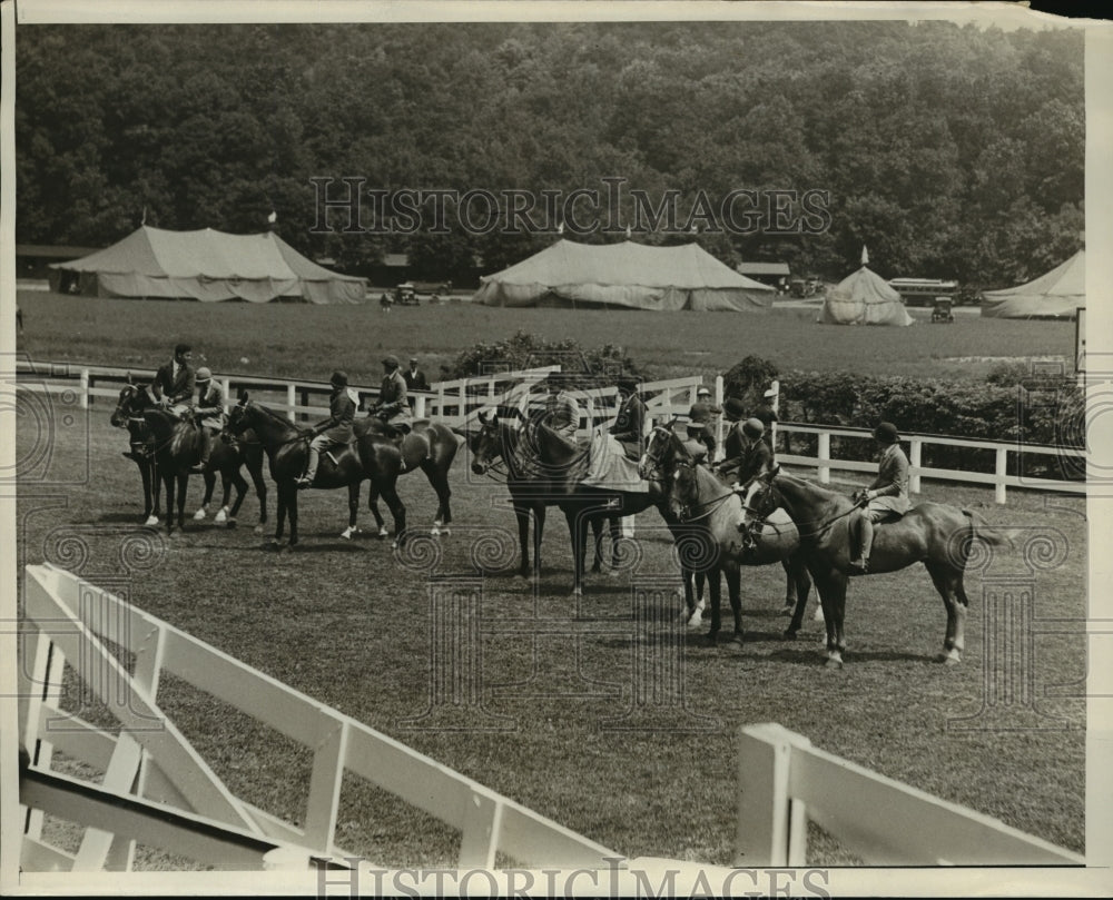 1929 Press Photo Tuxedo NY Annual Horse Show hunter class judged - net26829- Historic Images