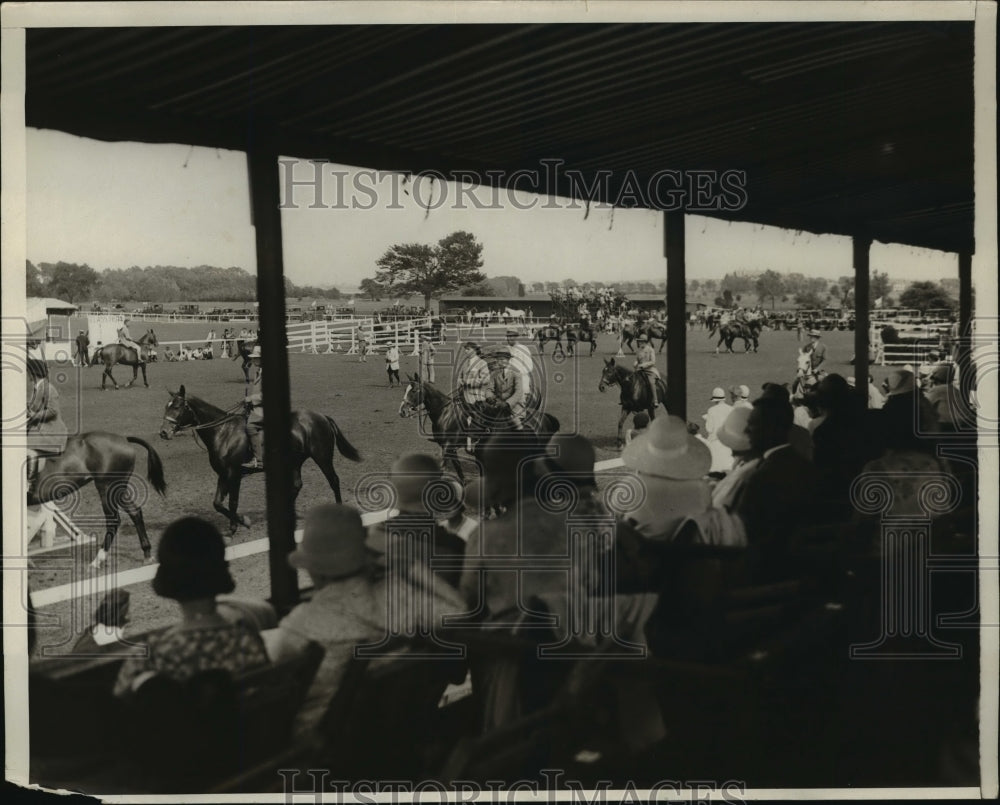 1929 Press Photo Annual Monmouth NJ County horse show saddle horse class- Historic Images