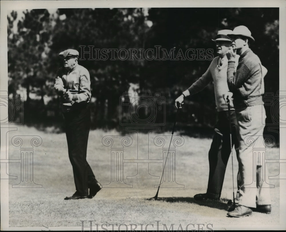 1937 Press Photo Attorney General Homer Cummings golfs in NC - net26938- Historic Images