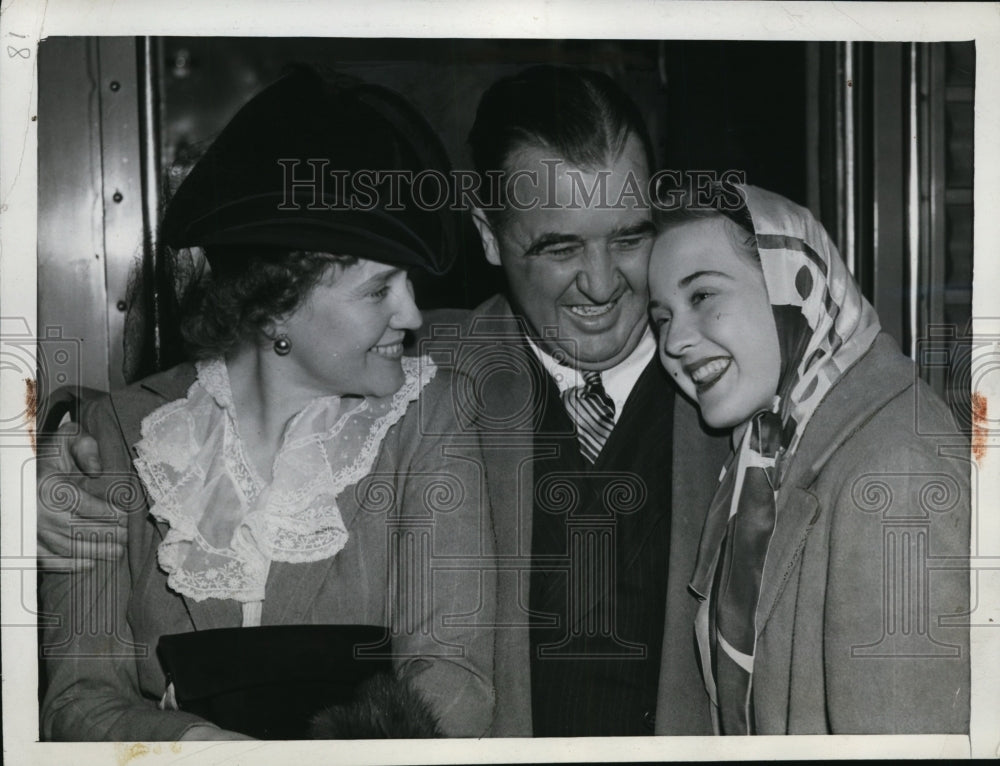 1942 Press Photo KY Senator Happy Chandler &amp; wife &amp; daughter in Hollywood- Historic Images