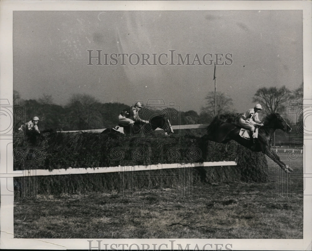 1939 Press Photo Pimlico MD race N Clelland &amp; Court Time, JS Harriosn &amp; Tarbrush- Historic Images