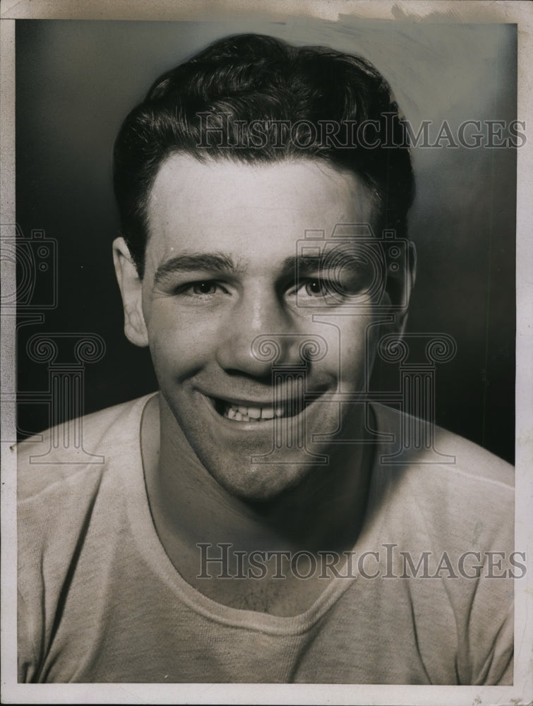 1937 Press Photo Heavyweight boxer Bobby Pastor at training - net27957- Historic Images