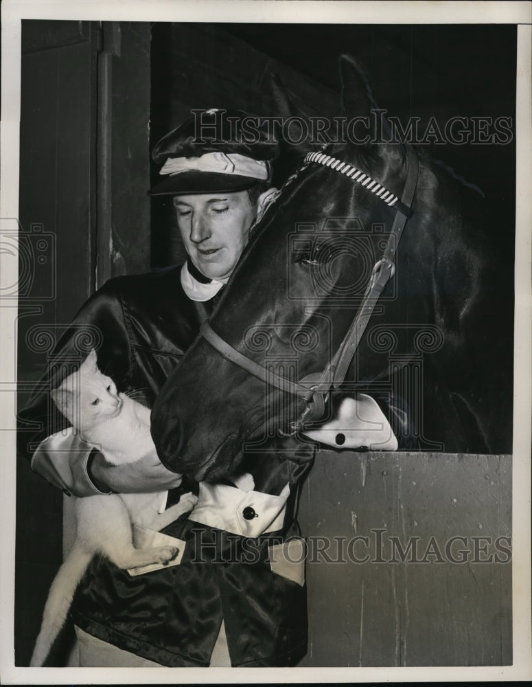 1951 Press Photo Gib White &amp; horse Sugar Candy at Goshen NY for Hambletonian- Historic Images