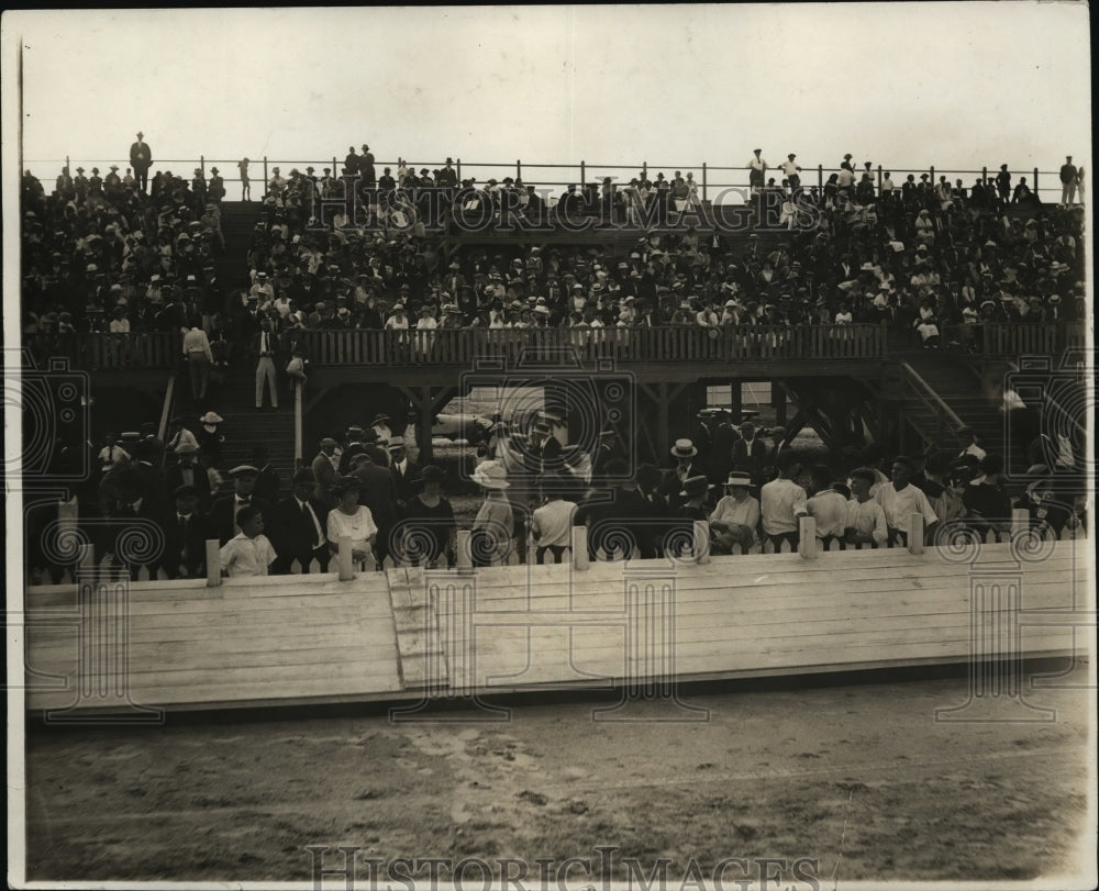 1922 Press Photo Crowds at dog races at Miami Florida track - net28623- Historic Images