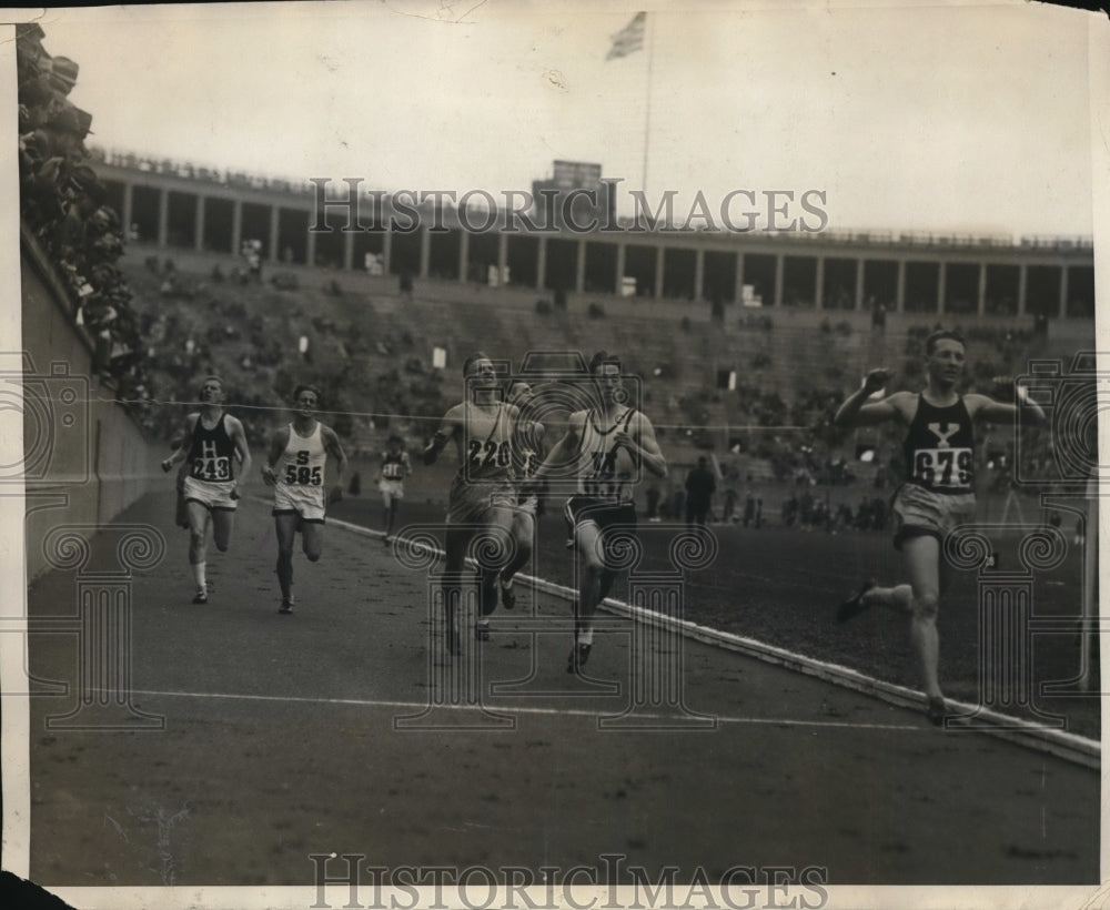 1930 Press Photo IC4A track at Harvard Charles Engle, Thomas Bowie - net29436- Historic Images