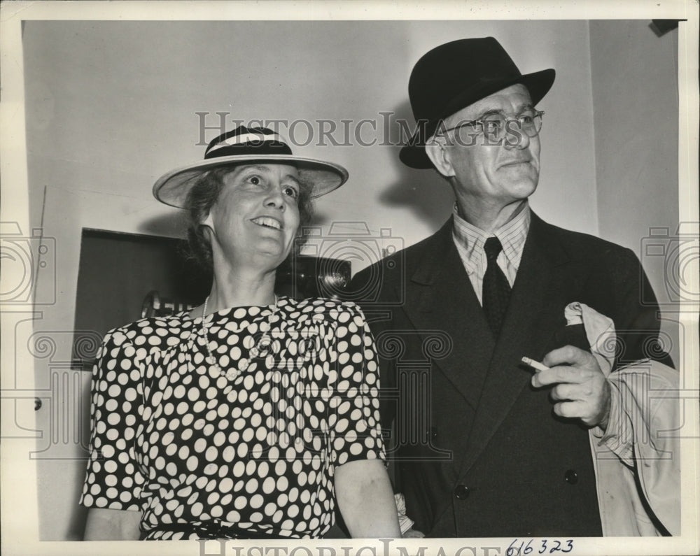 1941 Press Photo British War Relief man Bertram Gruger &amp; Mrs Kermit Roosevelt NY- Historic Images