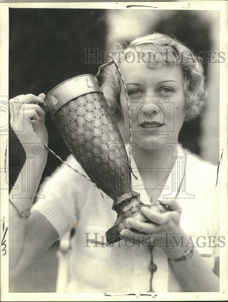 1934 Press Photo Vicki Waterman Holds Loving Cup Covered with 500 Indian Pennies- Historic Images