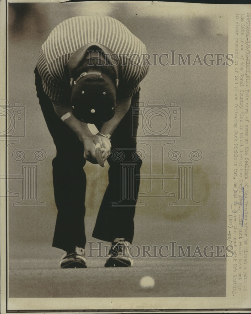 1972 Press Photo Lee Trevino After Missing Putt on the 18th Green at Doral Open- Historic Images