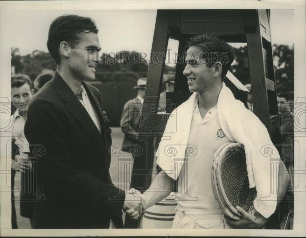 1930 Press Photo Gilbert A. Hunt Defeats Bobby Riggs in 4th Round at West Side- Historic Images