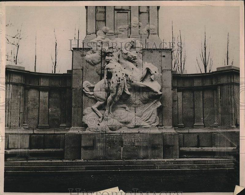 Load image into Gallery viewer, 1919 WWI Press Photo German Cemetery Monument Destroyed by Citizens of Lille
