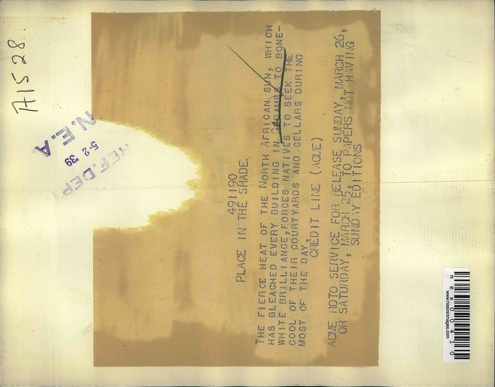 1939 Press Photo Natives Seek Cool Courtyards in Gadames - nex00410