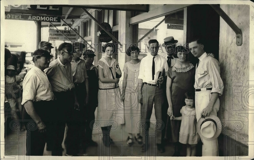 1925 Press Photo George W Lynn, Newspaper Editor Released From Jail, Joanna Lynn