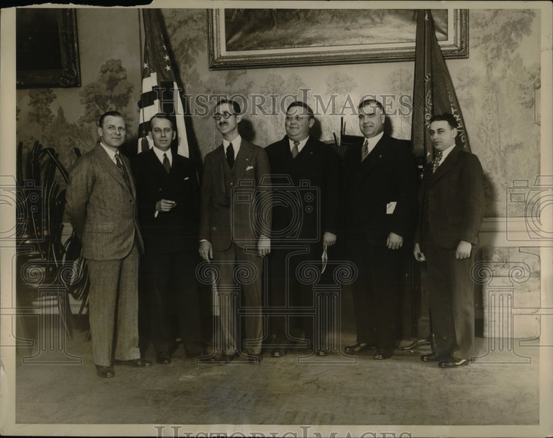 Load image into Gallery viewer, 1928 Press Photo Comdr. Kenneth Cooley, A. Proctor, Major Emmet Taub, D. Sowers
