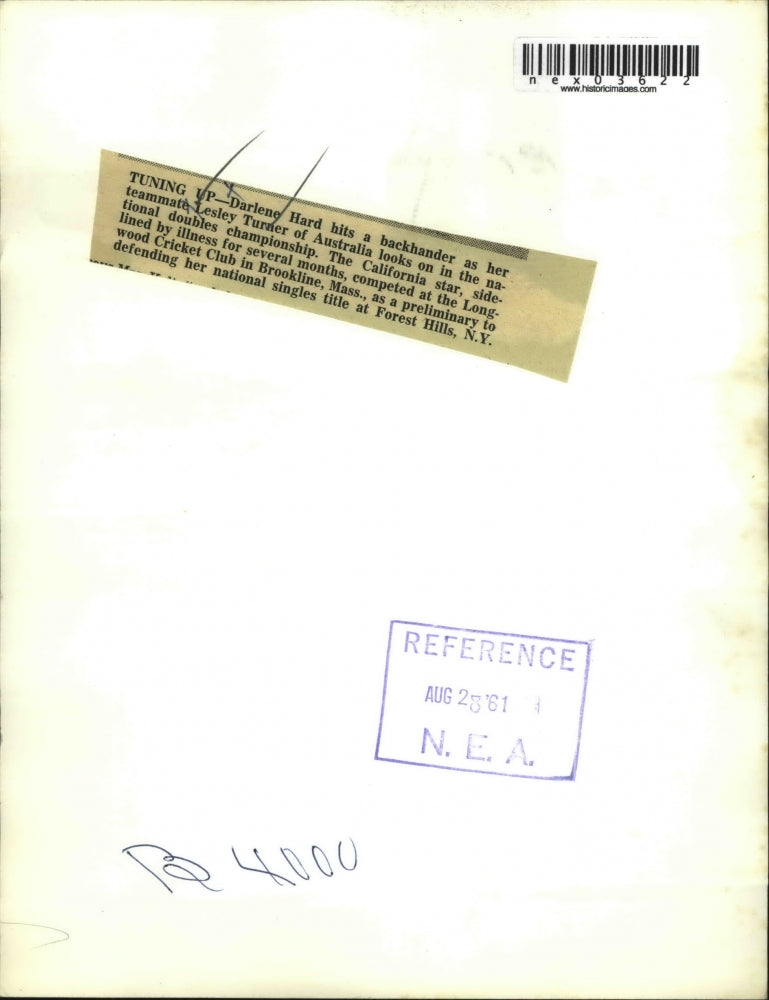 1961 Press Photo Darlene Hard, Lesley Turner, National Doubles Tournament