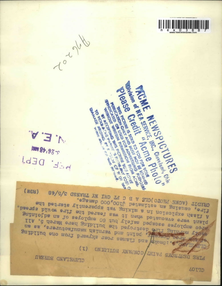 1948 Press Photo Smoke Goes Skyward at Huge Arco Plant Fire in Cleveland, Ohio