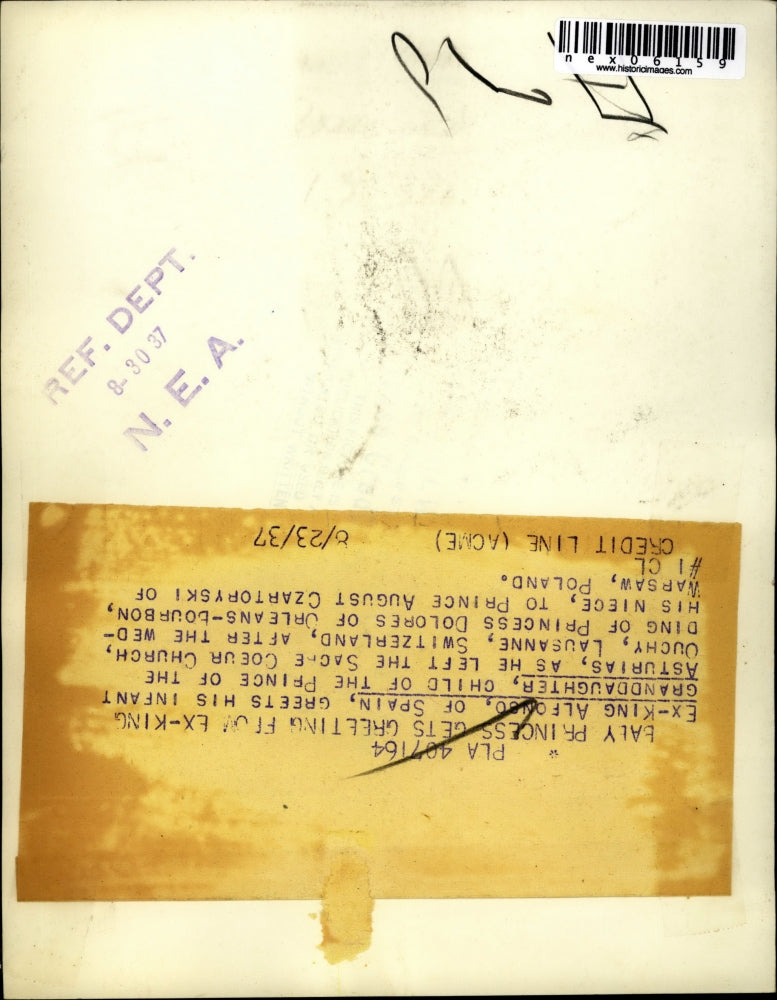 1937 Press Photo King Alfonso of Spain greet his Granddaughter.