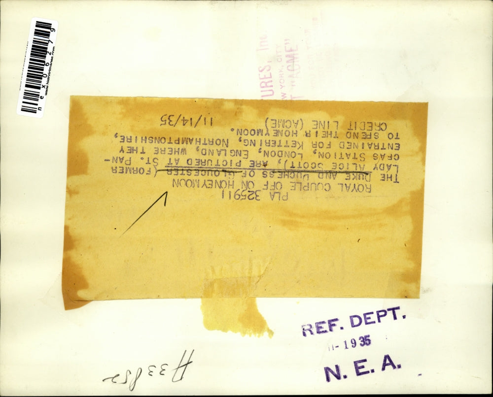 1935 Press Photo Duke and Duchess of Gloucester at St.Pancras Station in England