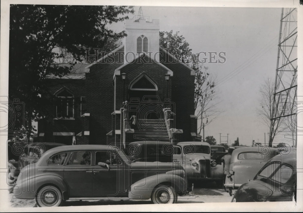 1940 Press Photo Salem Illinois Young's Chapel Church - nex07723