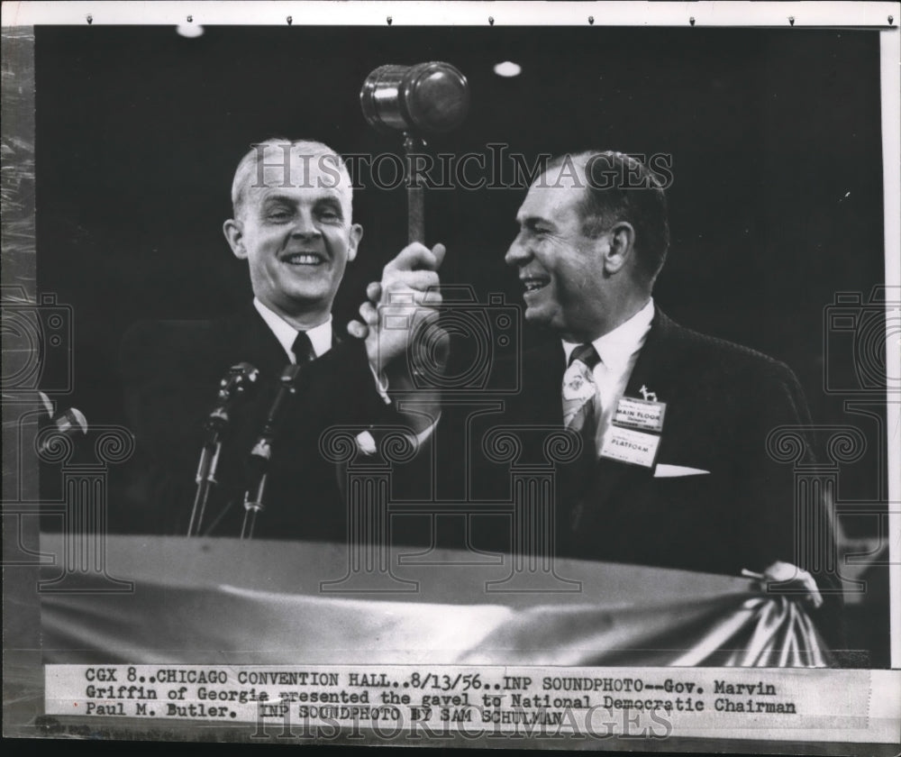 1956 Press Photo M Griffin Paul Butler National Democratic Chair Gavel Chicago