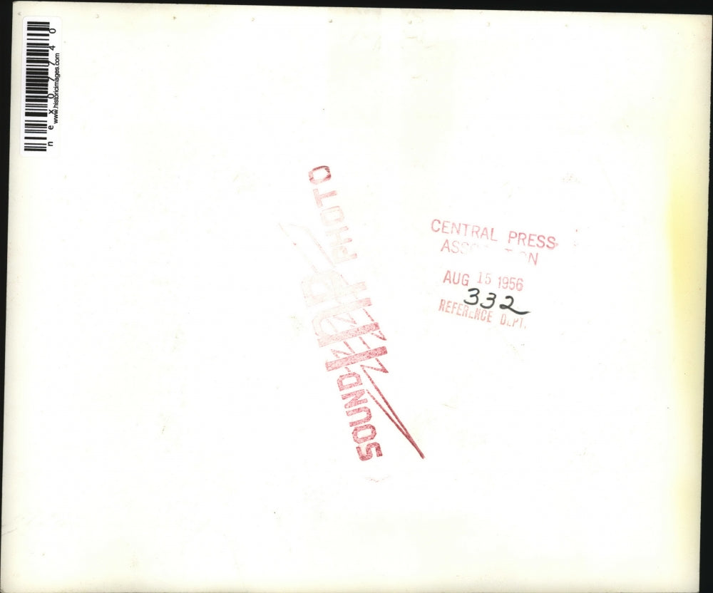 1956 Press Photo M Griffin Paul Butler National Democratic Chair Gavel Chicago