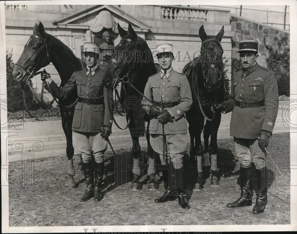 1932 Press Photo Pierre Cavielle Captain Pierre Clave Lieut Jean De Tiliere