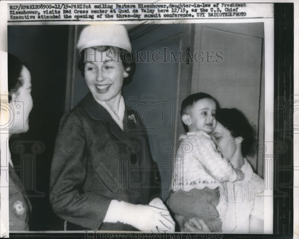 1959 Press Photo Barbara Eisenhower,daughter-in-law of the Pres visits Red Cross