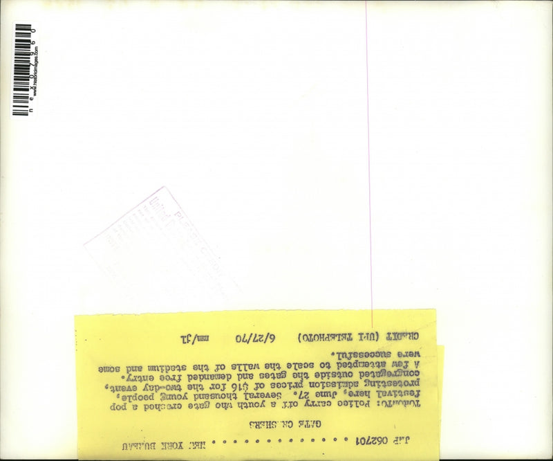 Load image into Gallery viewer, 1970 Press Photo Police carrying a youth that gate crashed pop festival
